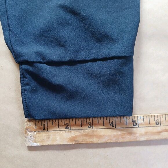 Women's Under Armour Size Small Black Joggers Pants Basic Activewear Athleisure - Picture 11 of 12